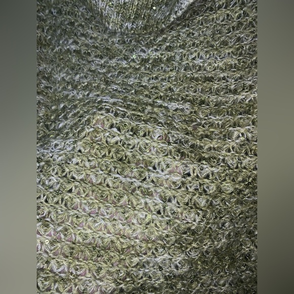 Chicos green shimmery sequin off the shoulder sweater size 0 (medium) - Picture 8 of 12